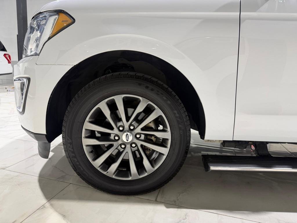 Used 2021 Ford Expedition Max Limited image 6