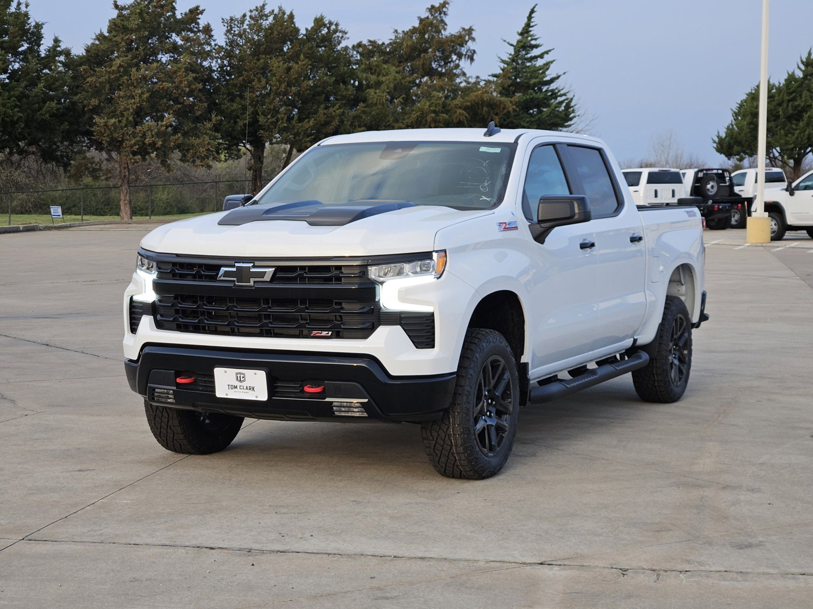 New 2026 Chevrolet Silverado 1500 LT Trail Boss w/ Convenience Package II image 2