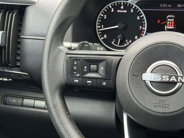 Used 2024 Nissan Pathfinder S AWD/4WD image 24