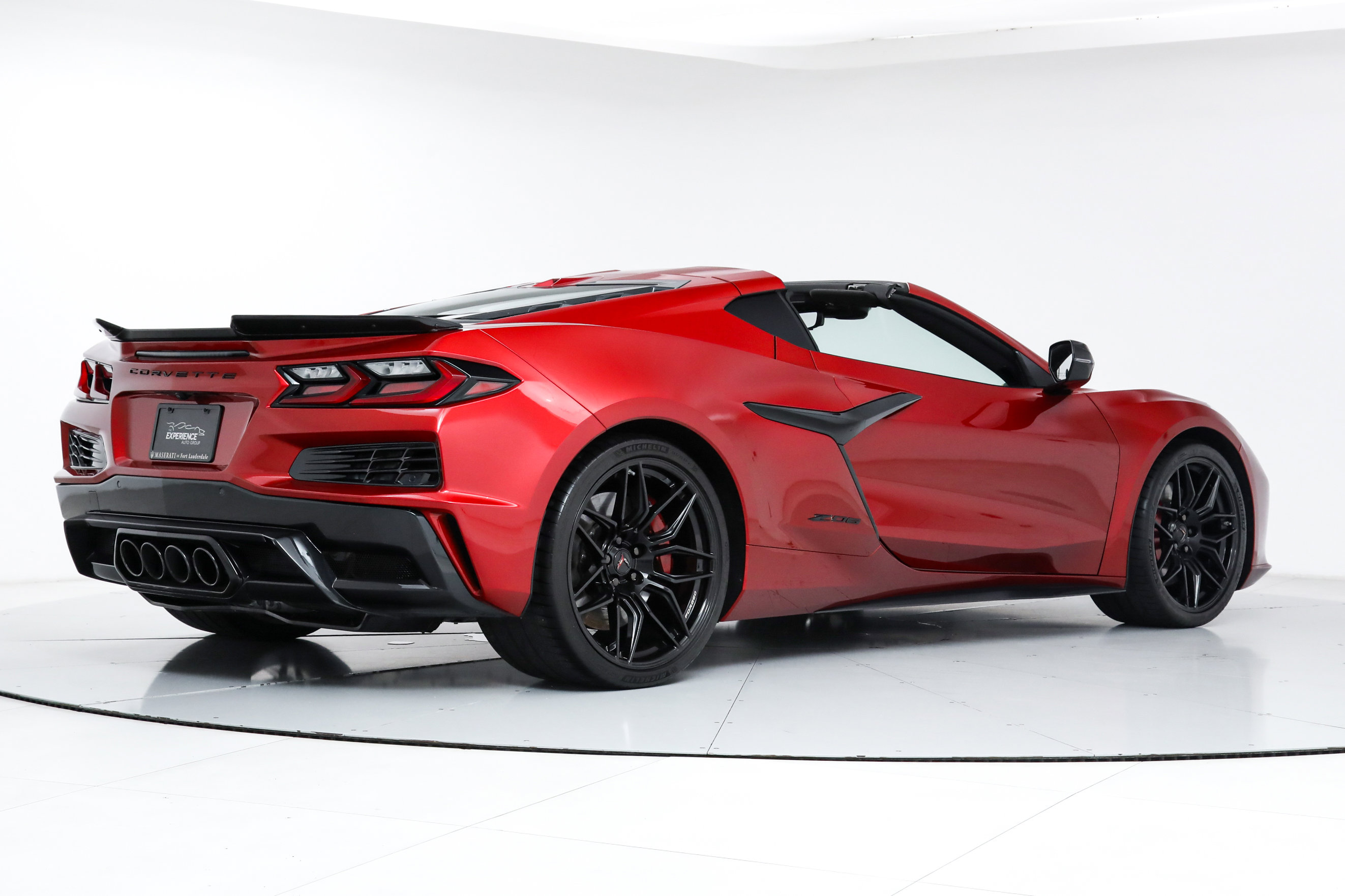 Used 2025 Chevrolet Corvette Z06 w/ Stealth Interior Trim Package image 6