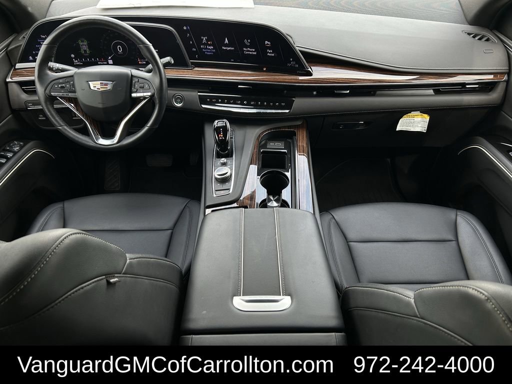 Used 2024 Cadillac Escalade ESV Luxury image 10