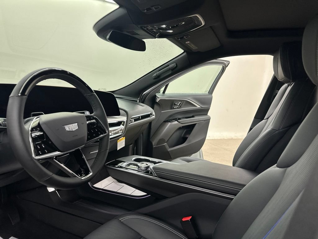 New 2026 Cadillac Lyriq Sport AWD/4WD image 29