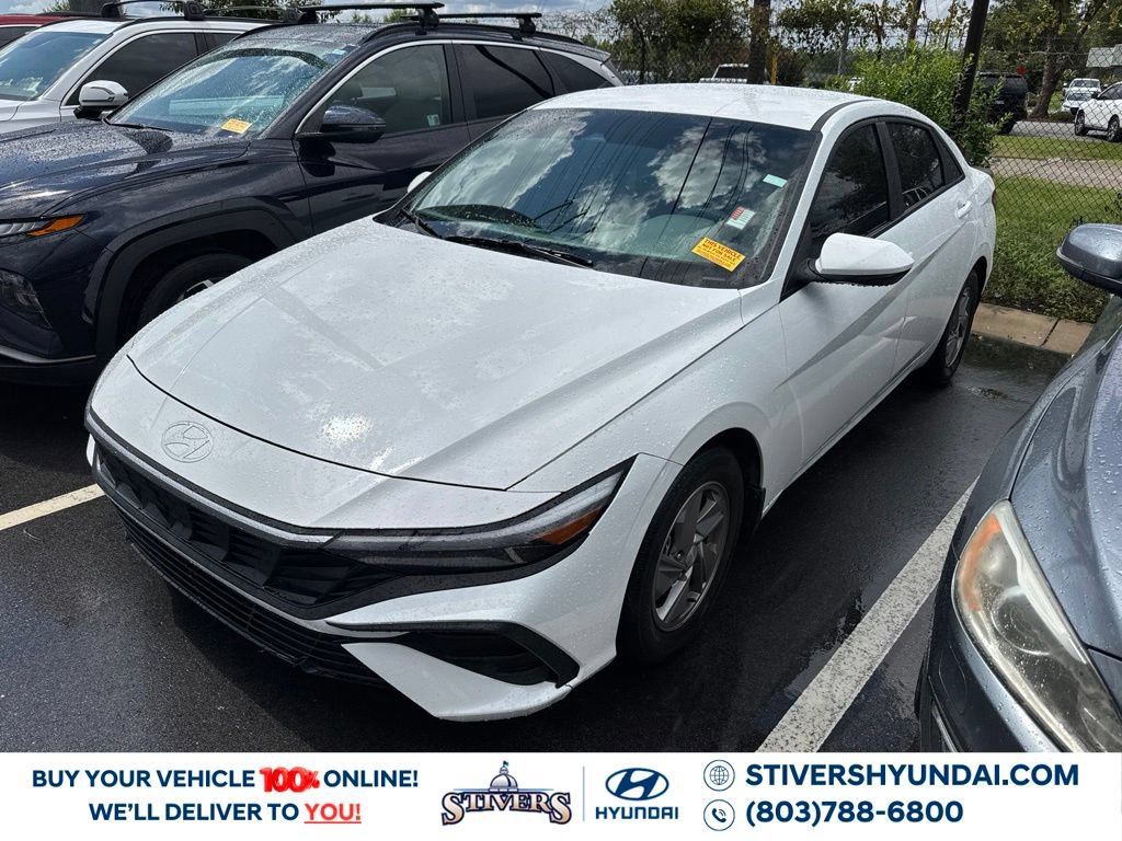 Used 2025 Hyundai Elantra SE FWD video 1