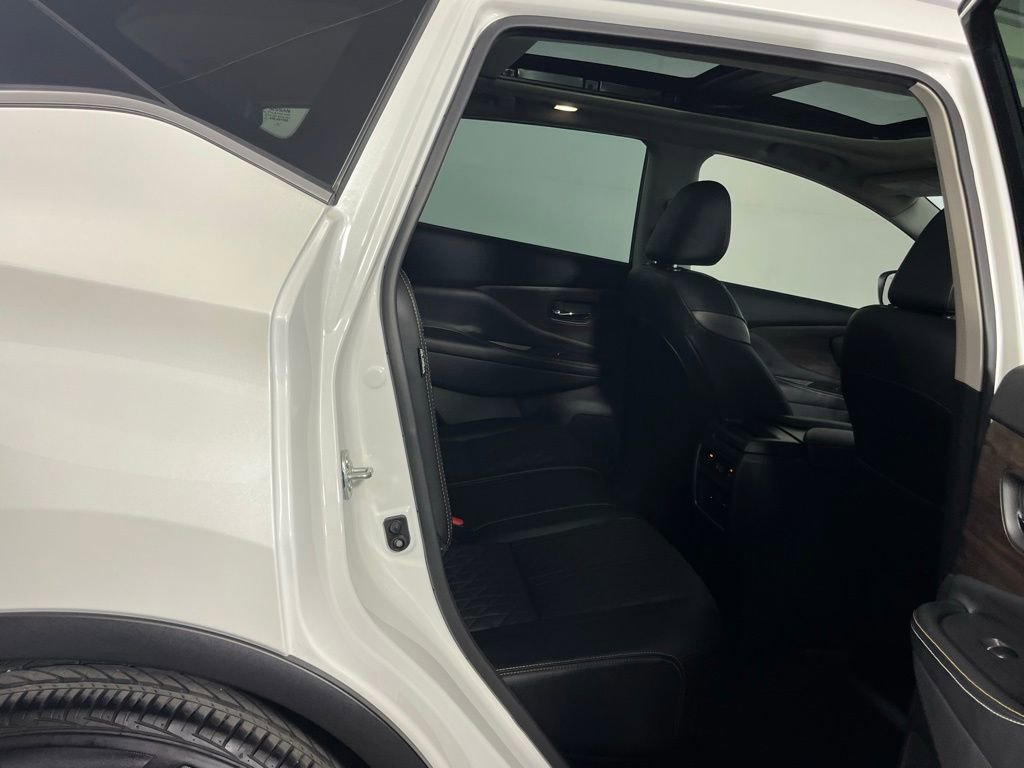 Used 2024 Nissan Murano Platinum w/ Cargo Package image 26