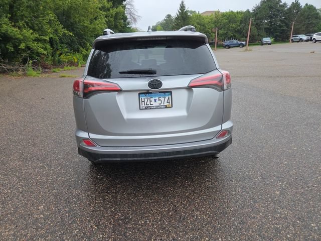 Used 2016 Toyota RAV4 LE AWD/4WD image 10