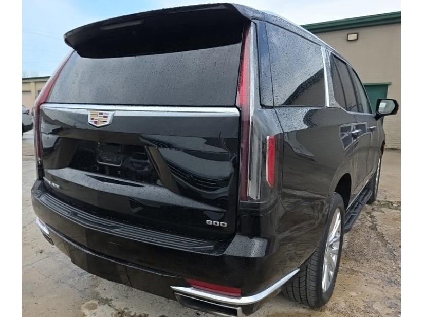 Used 2024 Cadillac Escalade Premium Luxury w/ LPO, Floor Liner Package AWD/4WD image 5