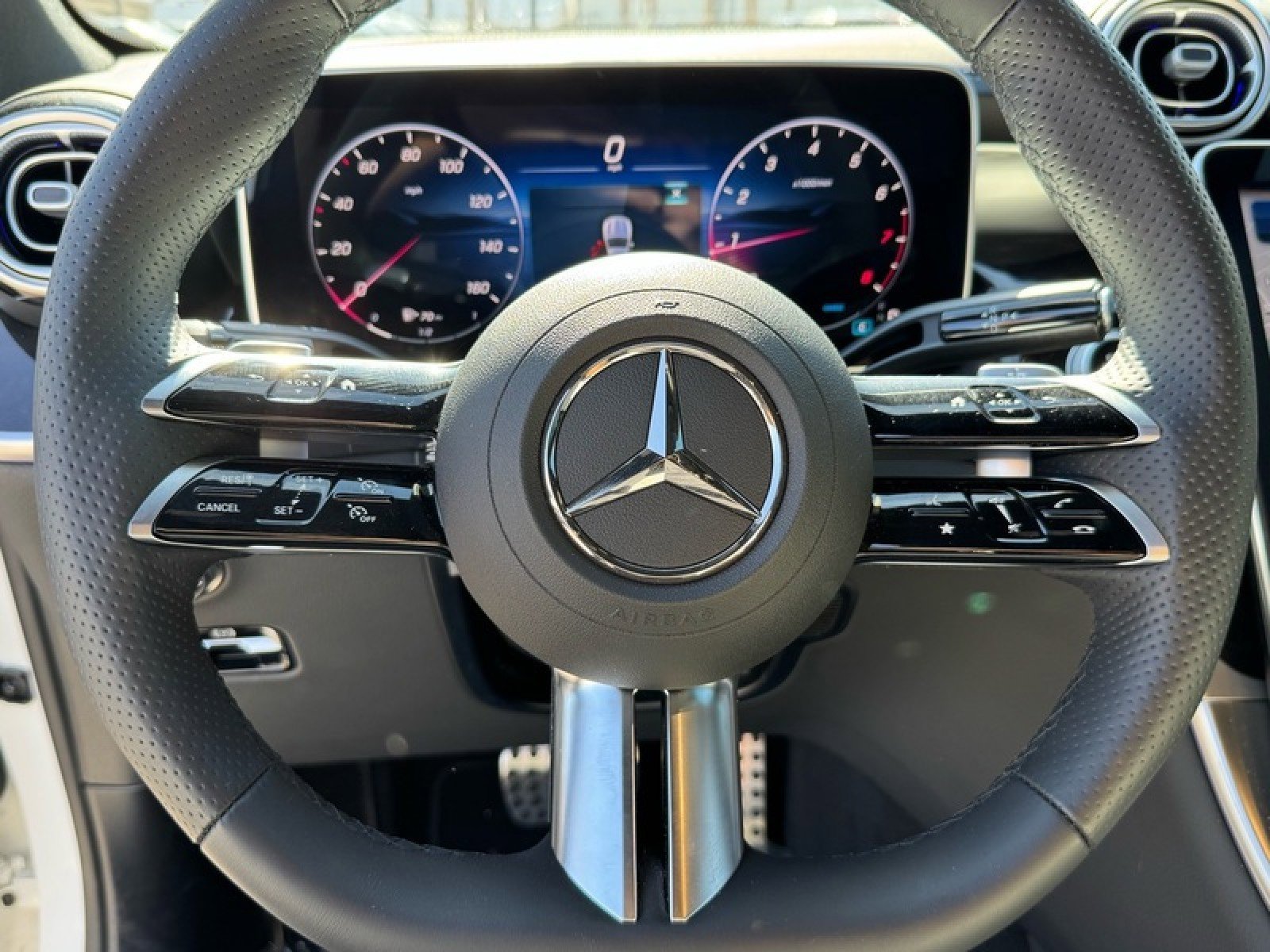 Certified 2025 Mercedes-Benz GLC 300 4MATIC image 25