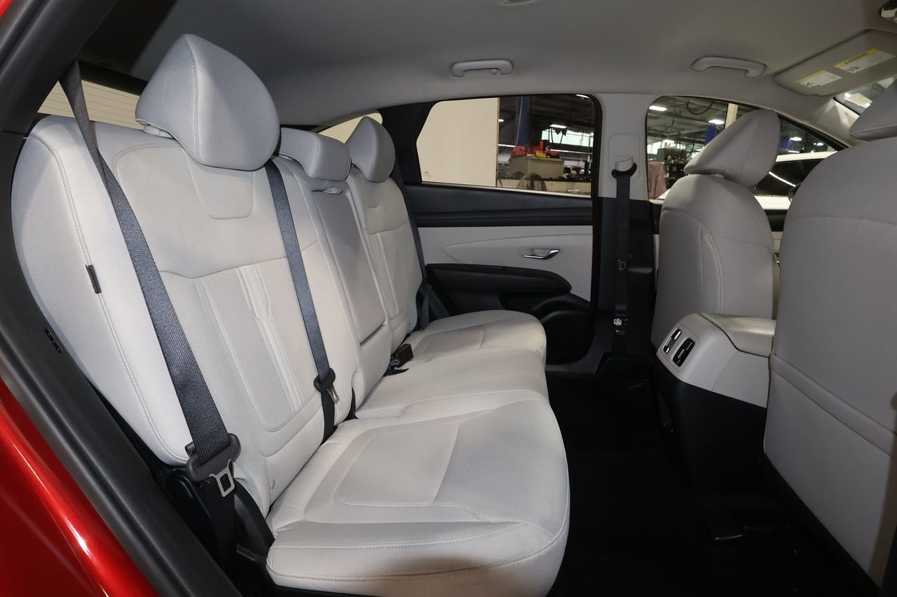 Used 2025 Hyundai Tucson SEL image 25
