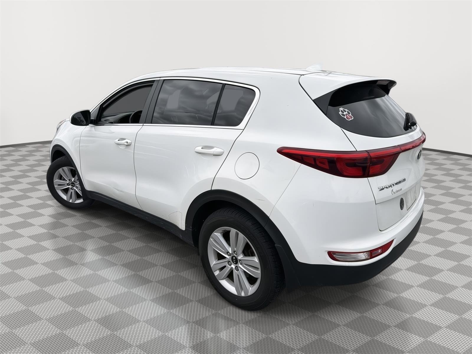 Used 2018 Kia Sportage LX FWD image 4