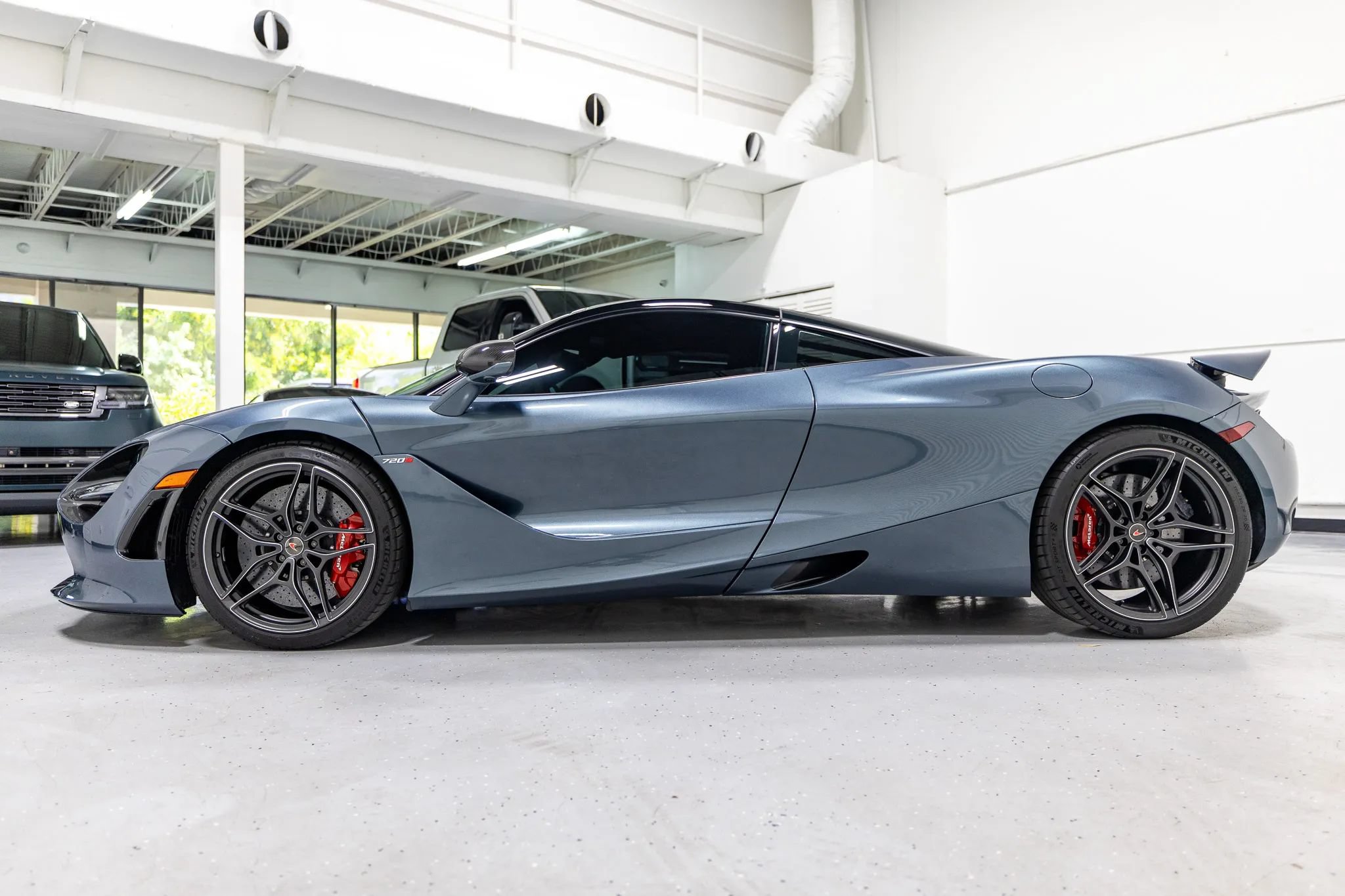 Used 2018 McLaren 720S Performance RWD image 20