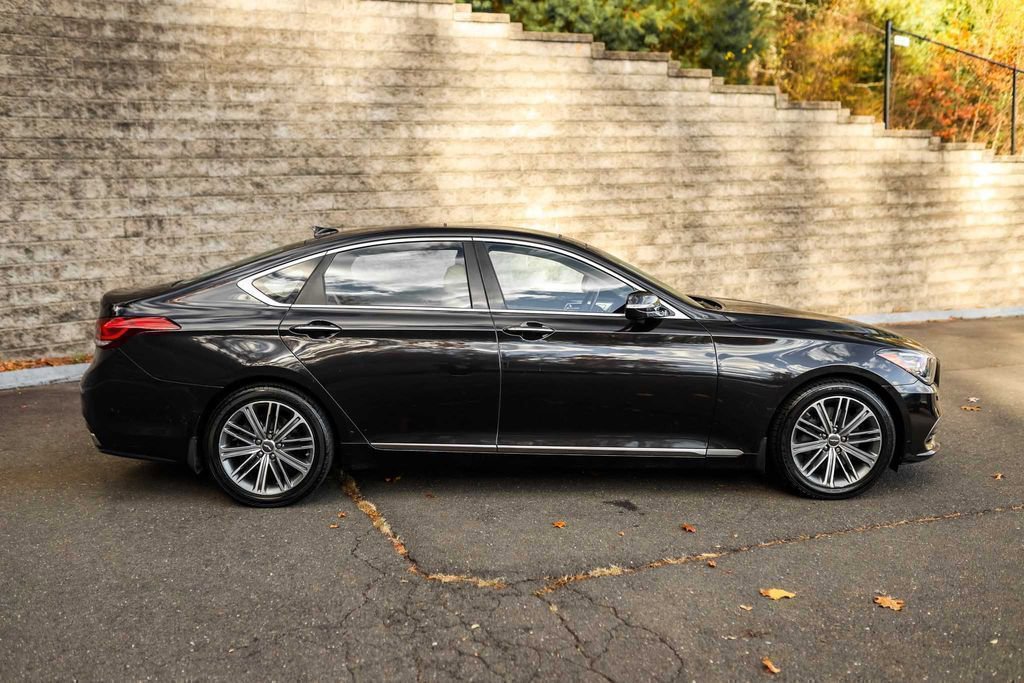 Used 2018 Genesis G80 3.8 w/ Option Group 02 image 3