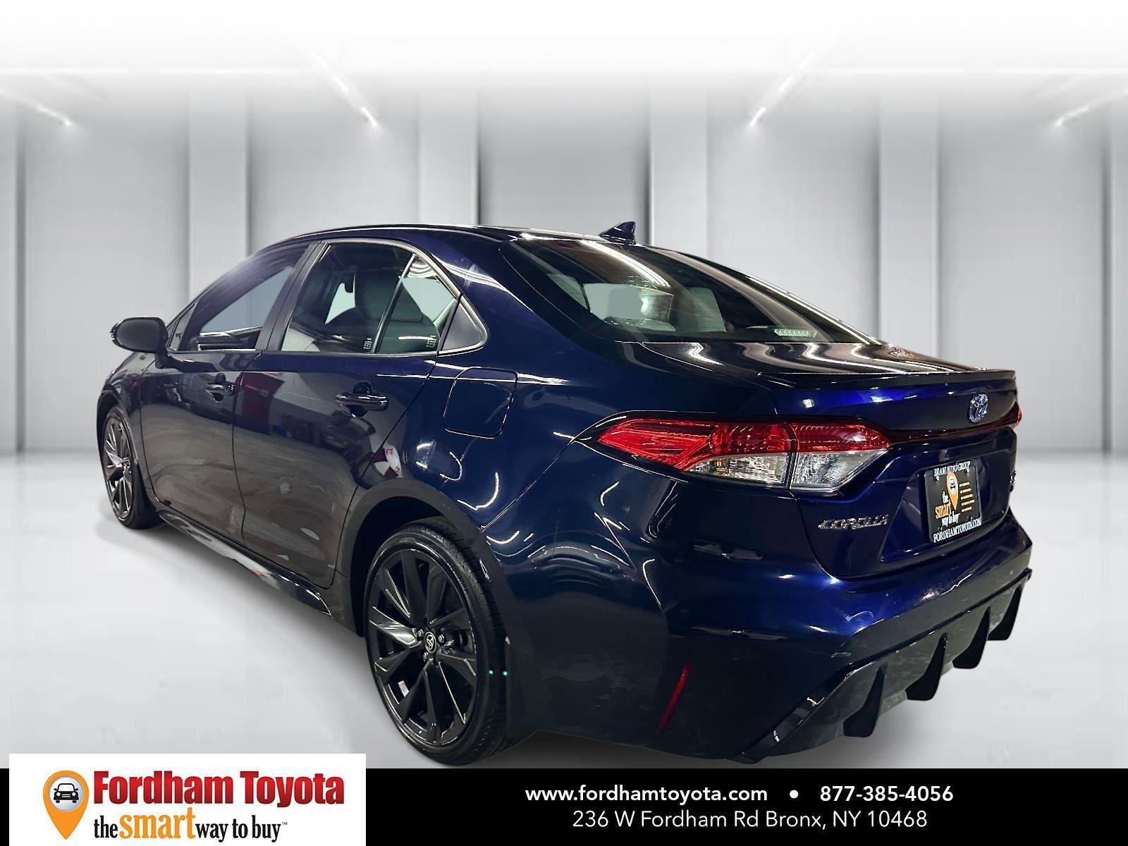 Used 2023 Toyota Corolla SE AWD/4WD image 5