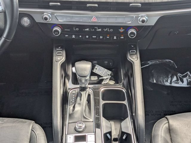Used 2024 Kia Telluride EX w/ EX Captain's Chair Package FWD image 20
