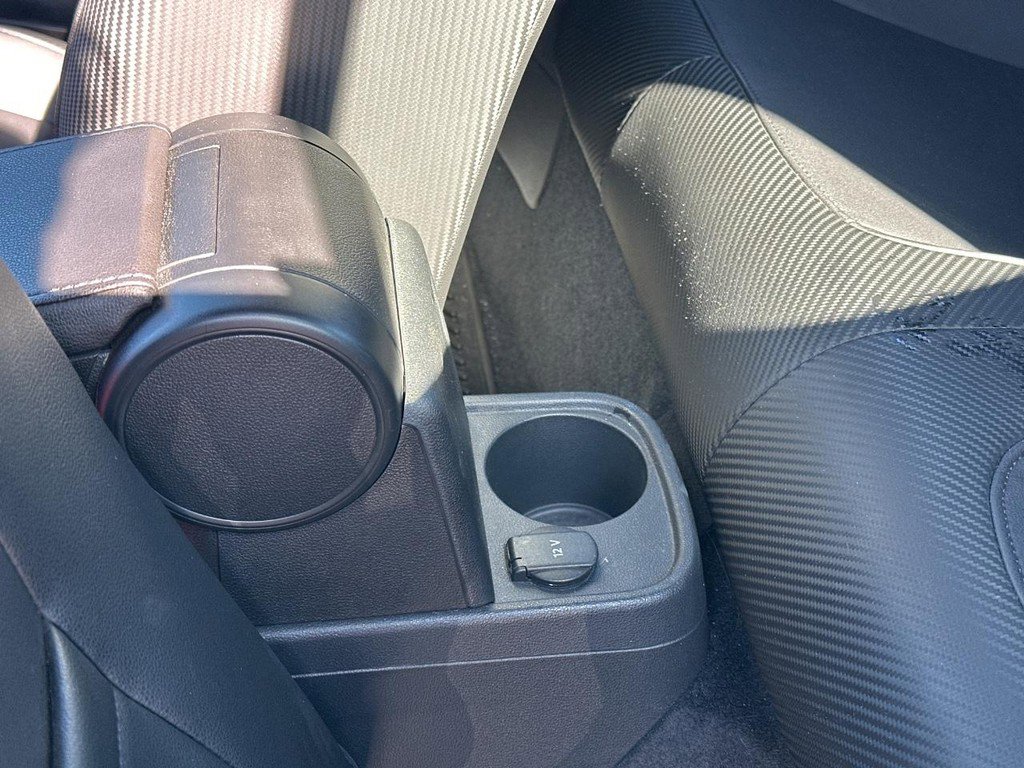 Used 2018 Volkswagen Beetle 2.0T SE image 11