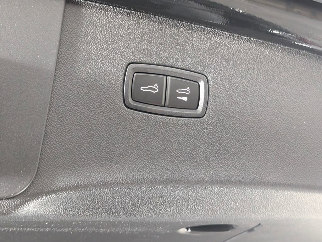 New 2026 Porsche Cayenne Coupe image 18