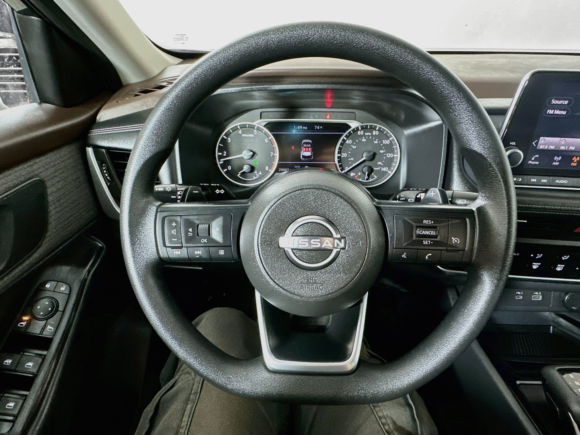 Used 2023 Nissan Rogue S AWD/4WD image 11