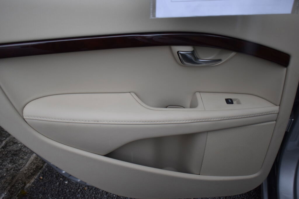 Used 2015 Volvo S80 T5 Platinum image 19