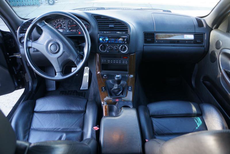 Used 1995 BMW M3 Coupe image 11