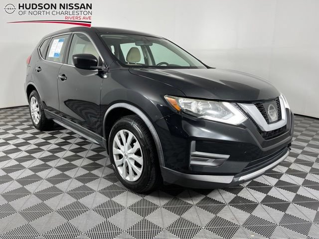 Used 2017 Nissan Rogue S FWD image 1