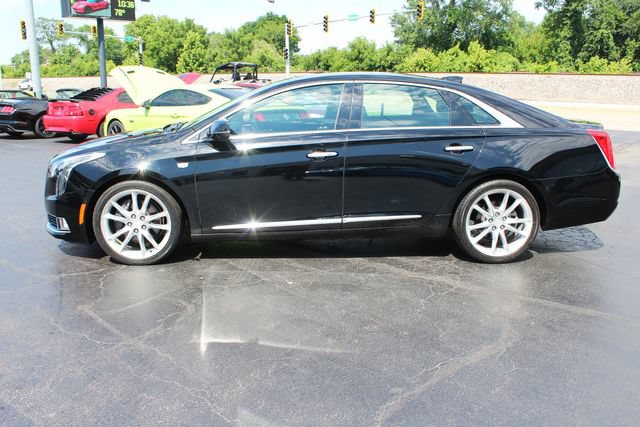 Used 2019 Cadillac XTS Premium Luxury FWD image 3