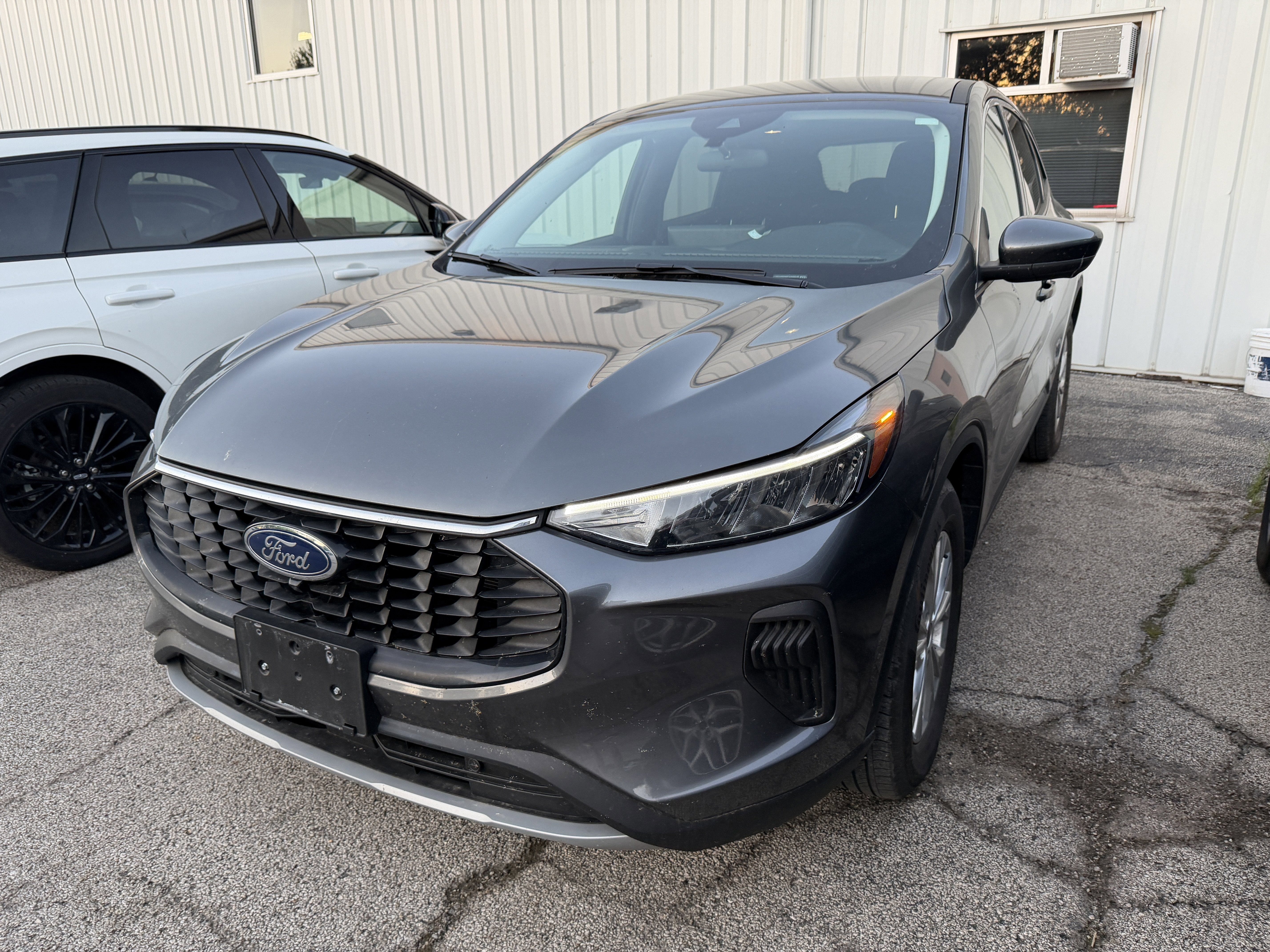 Used 2023 Ford Escape Active w/ Tech Pack #2 AWD/4WD image 15