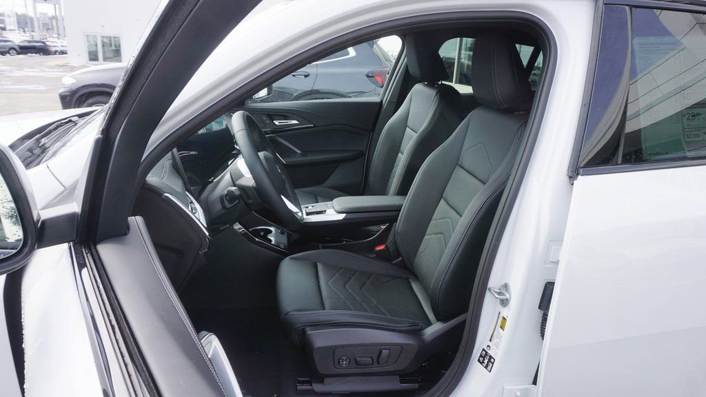 New 2026 BMW X2 xDrive28i w/ Convenience Package image 8