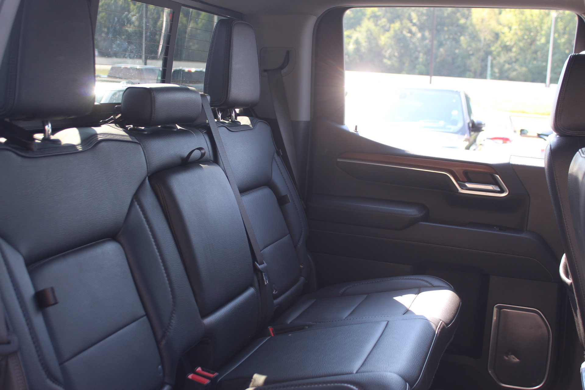 Used 2023 GMC Sierra 1500 Denali w/ Technology Package AWD/4WD image 34