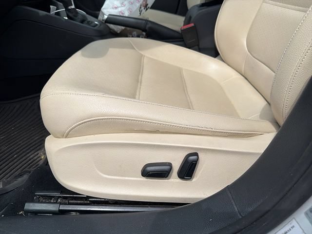 Used 2017 Volkswagen Jetta SEL FWD image 6