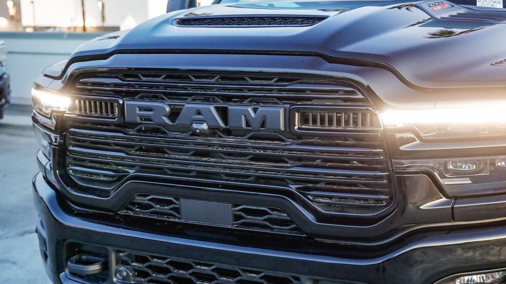 New 2026 RAM 2500 Laramie AWD/4WD image 6