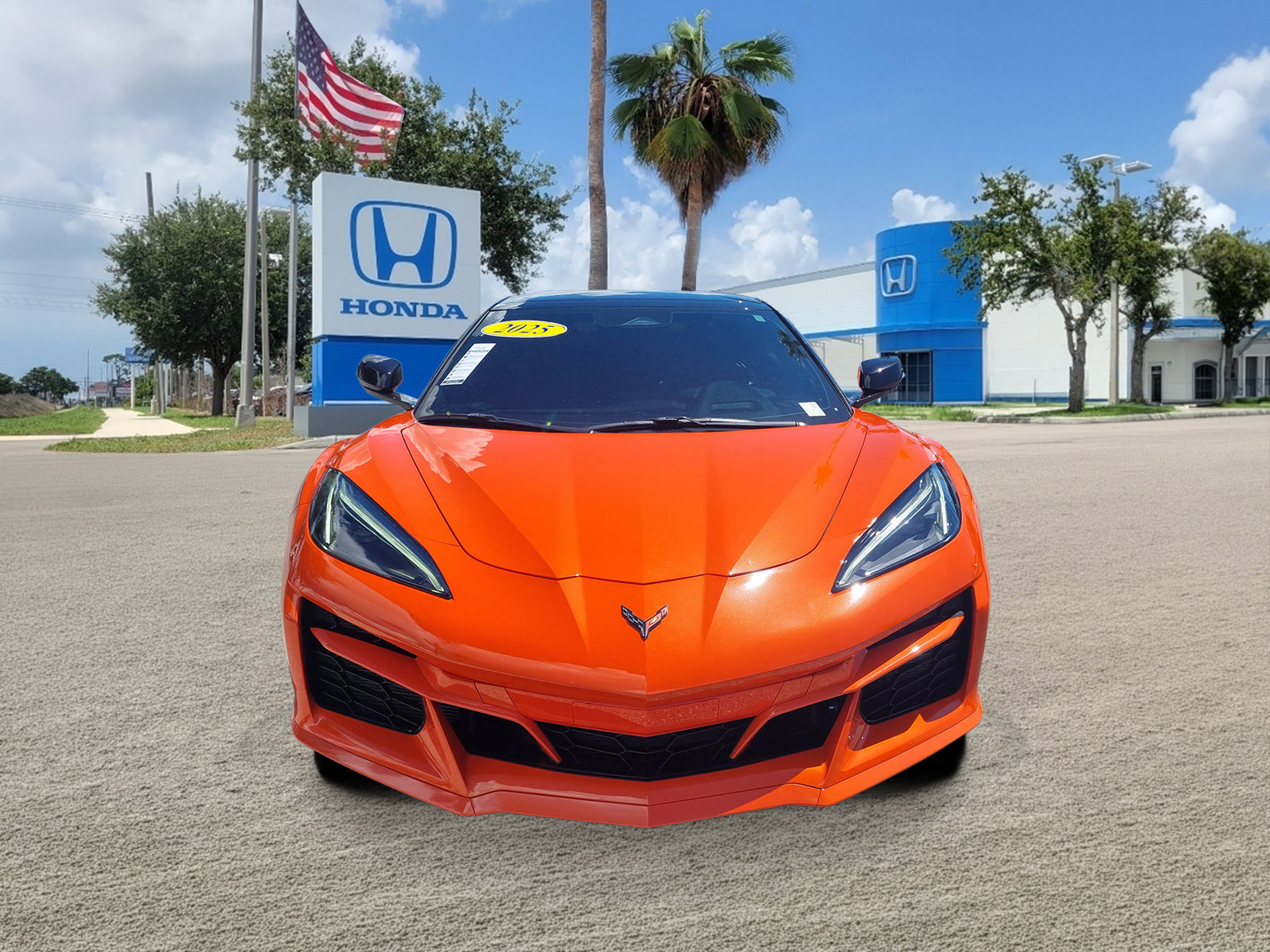 Used 2025 Chevrolet Corvette E-Ray AWD/4WD image 2