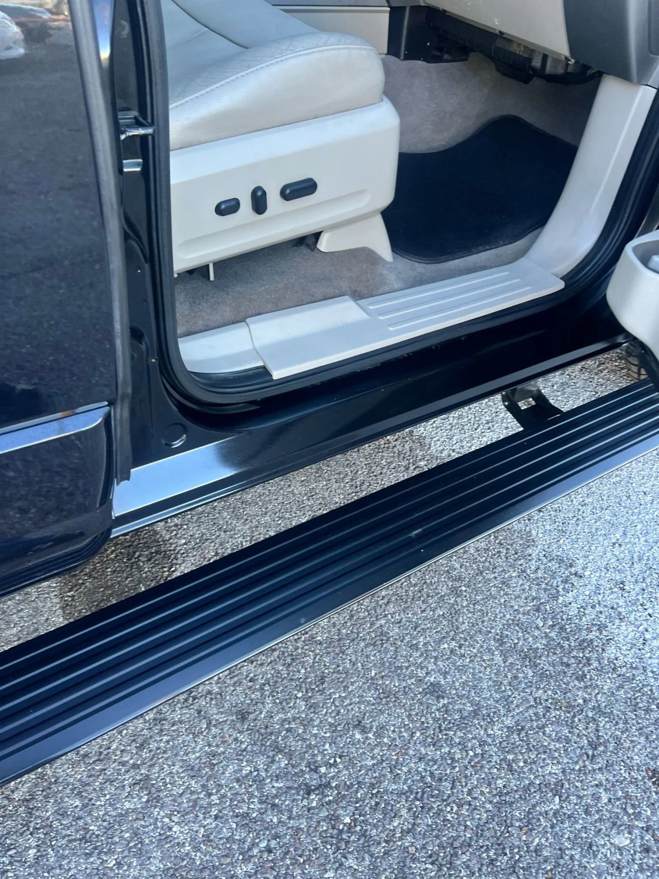 Used 2013 Ford Expedition EL Limited image 5