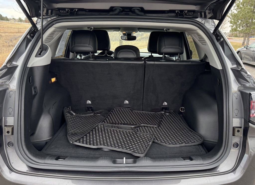 Used 2022 Jeep Compass Trailhawk w/ Trailhawk Elite Group image 9