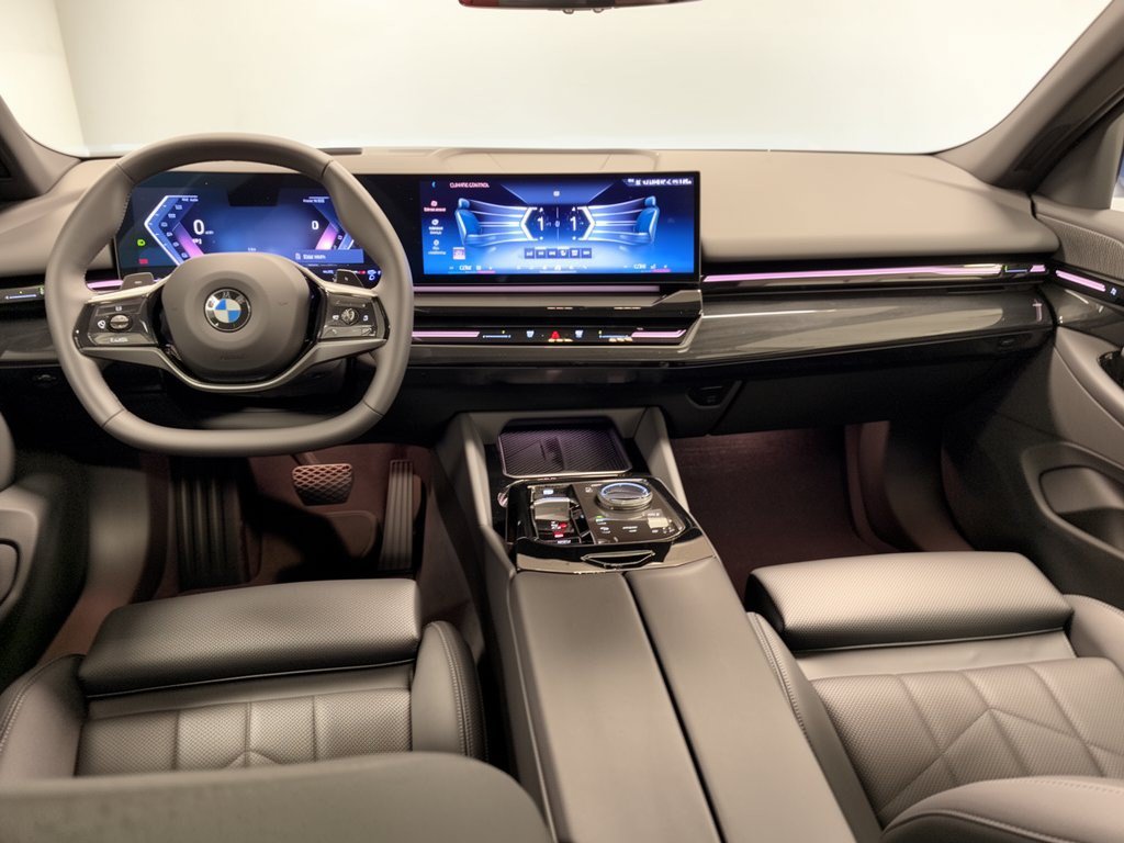 Certified 2026 BMW 530i RWD image 17