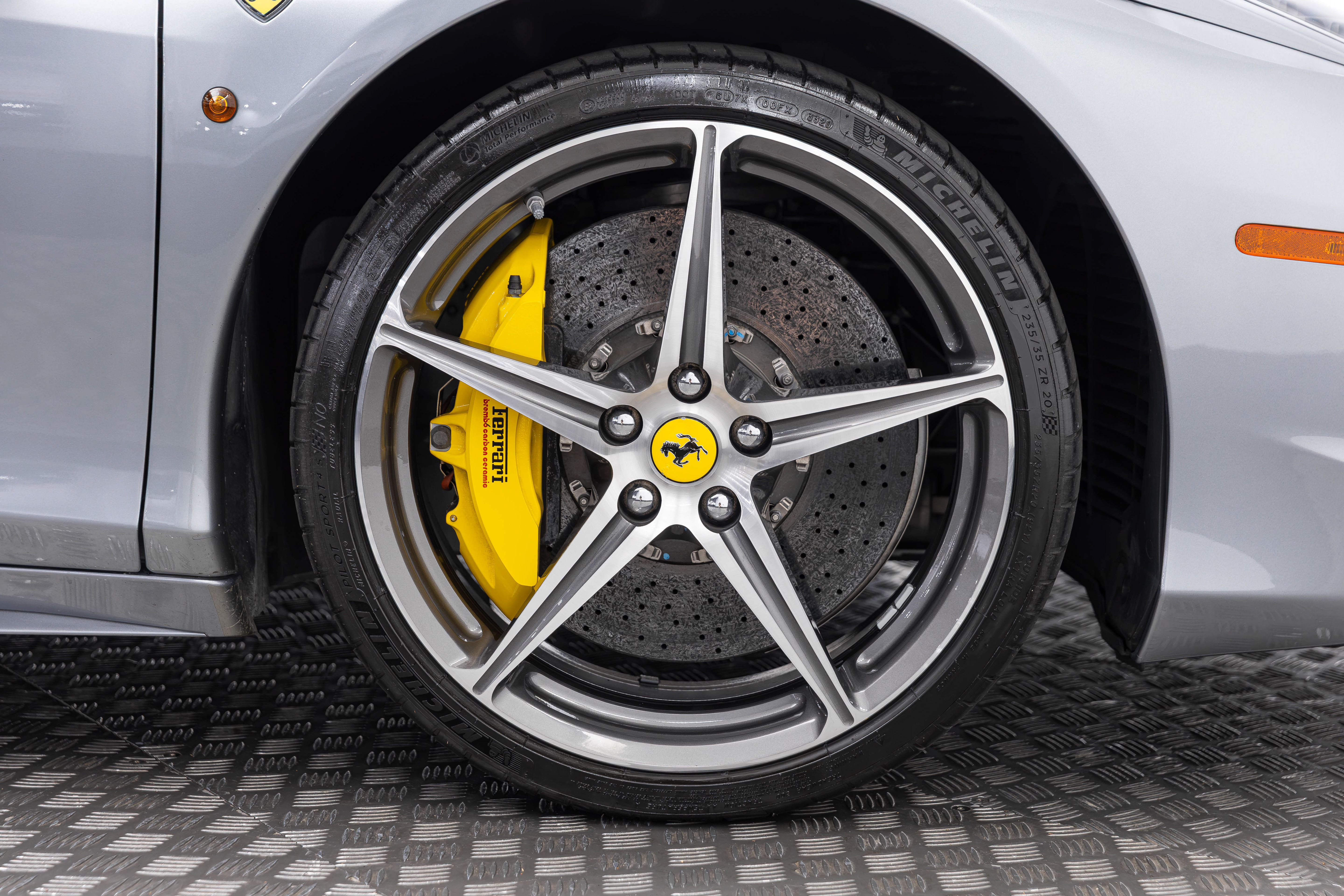 Certified 2013 Ferrari 458 Spider RWD image 55
