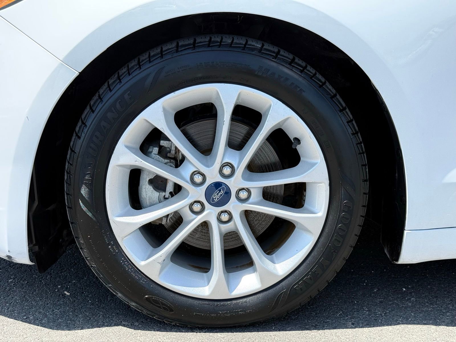 Used 2019 Ford Fusion SE FWD image 10