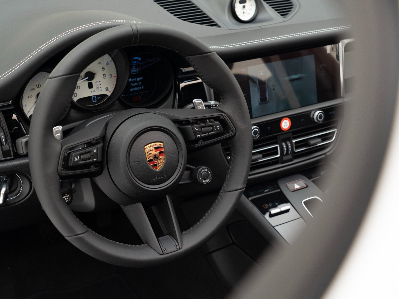 New 2026 Porsche Macan Turbo image 23