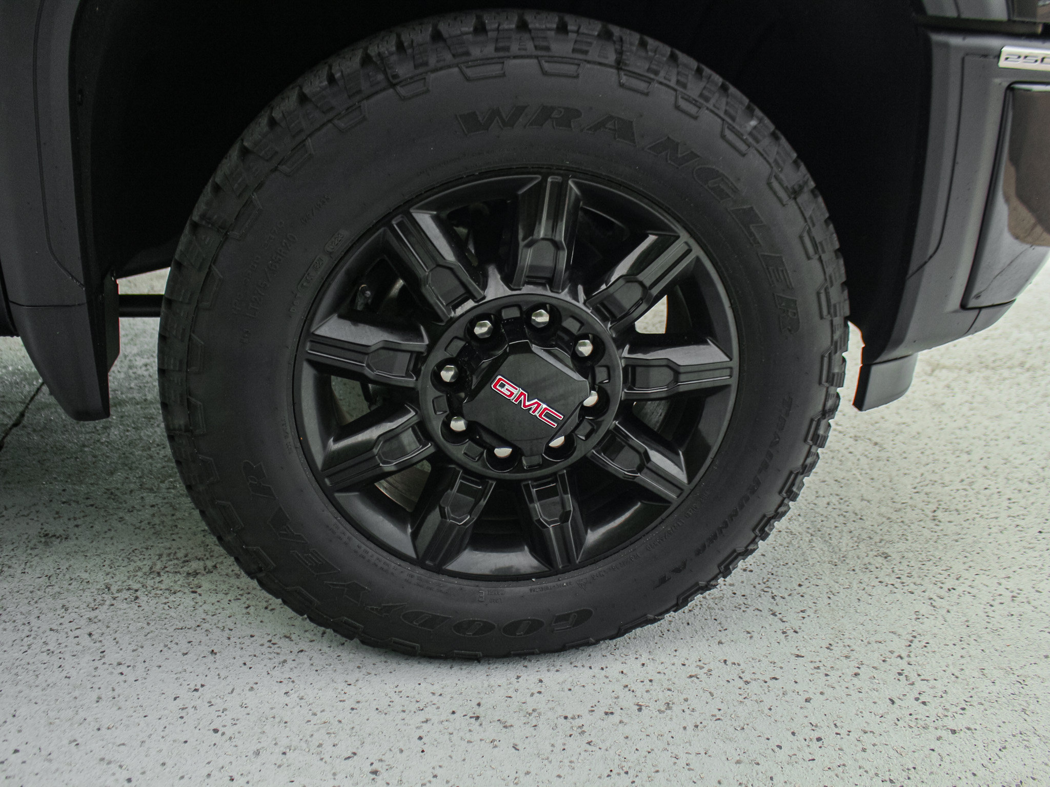 Used 2026 GMC Sierra 2500 AT4 AWD/4WD image 13