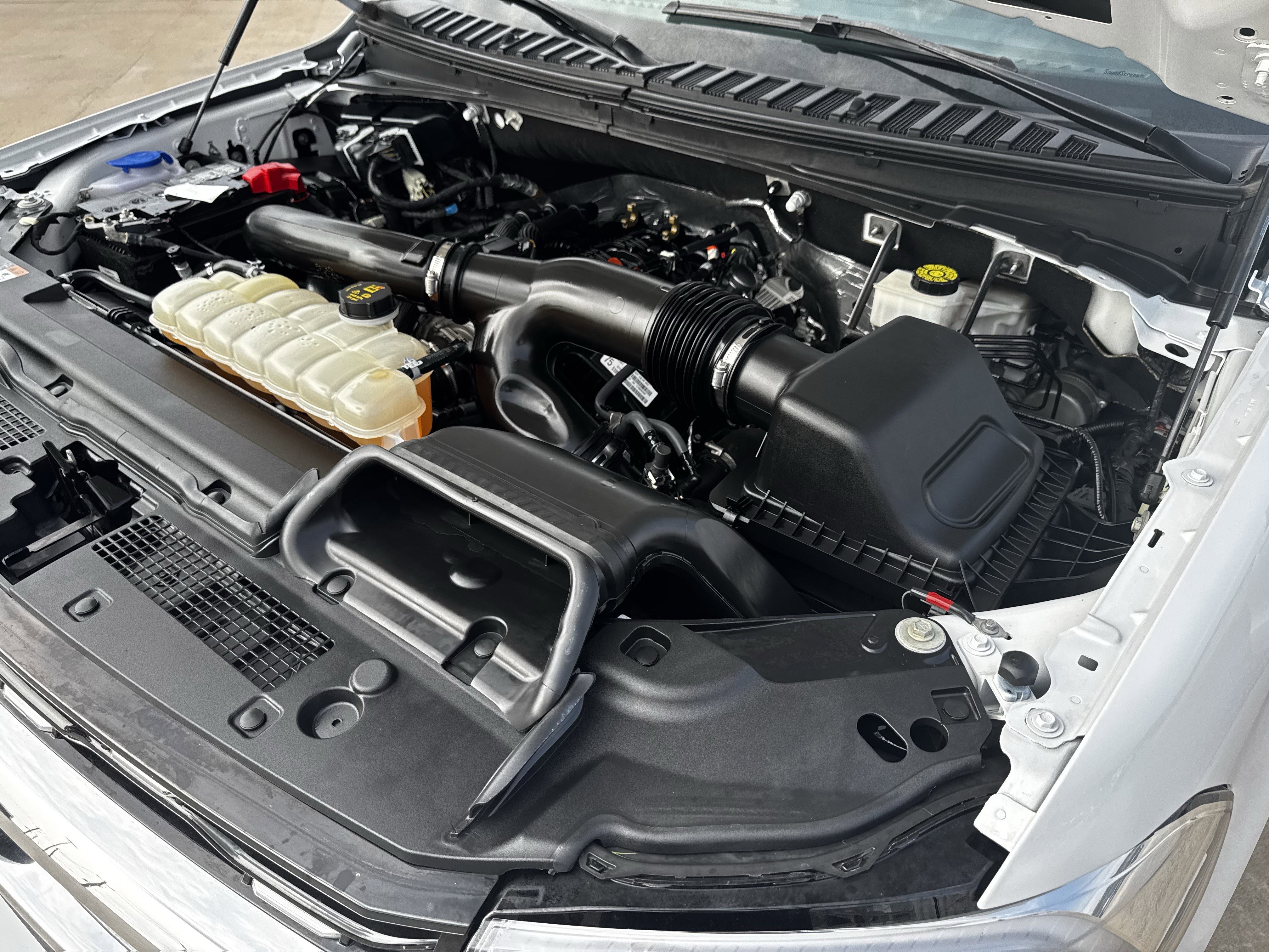 Used 2024 Ford Expedition Limited image 34