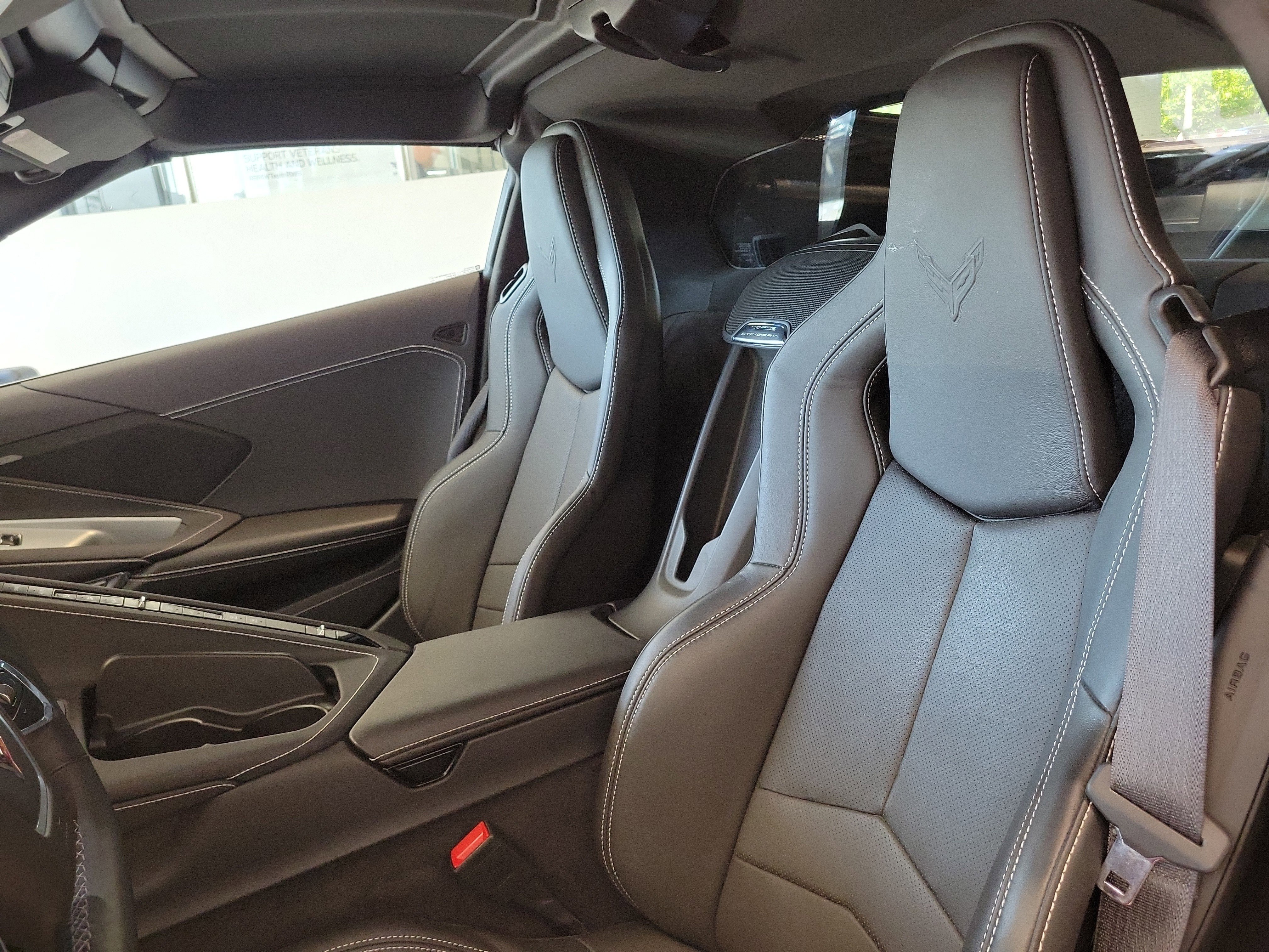 Used 2024 Chevrolet Corvette Stingray Coupe w/ 1LT RWD image 16