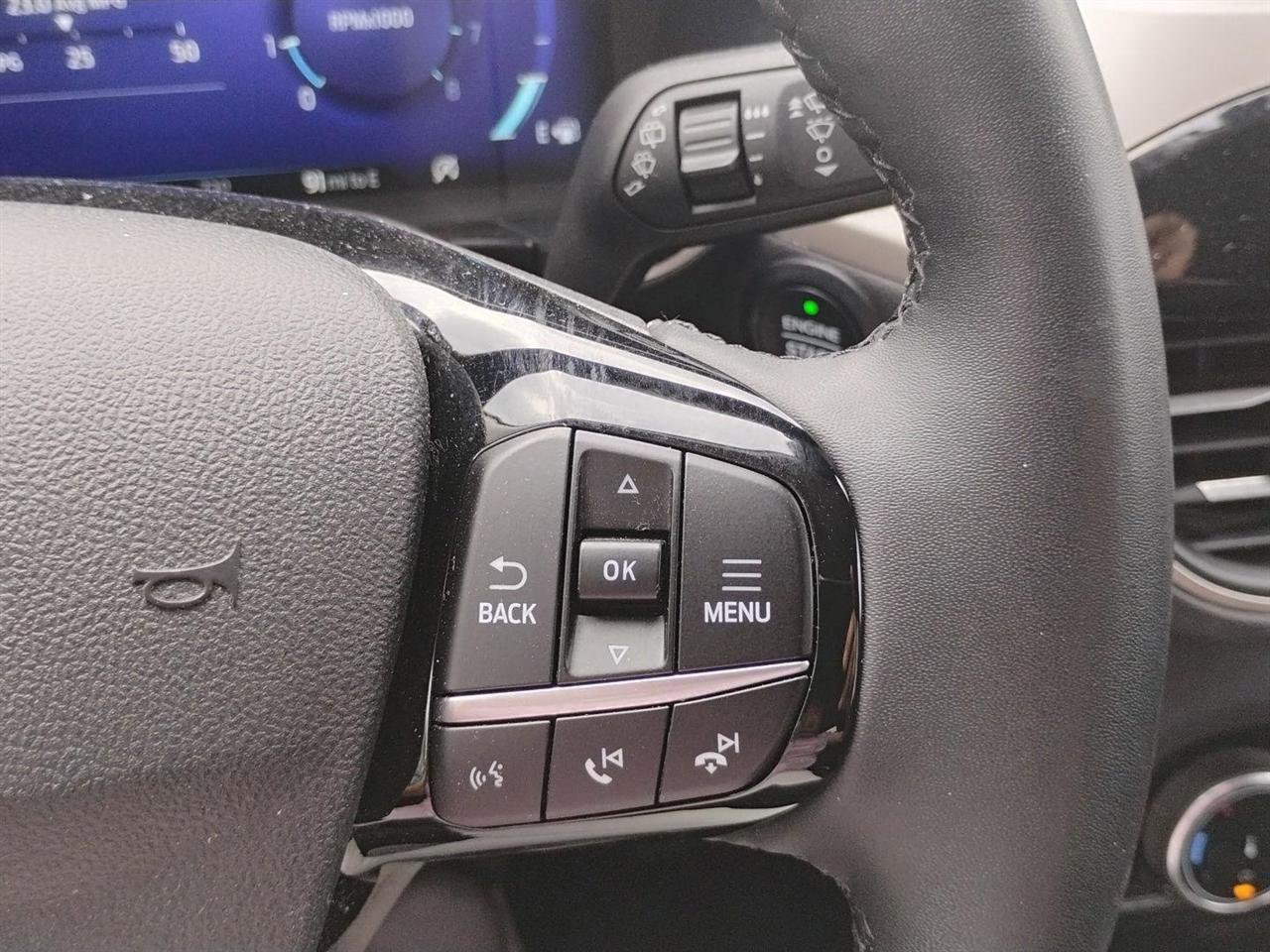 Used 2022 Ford Escape SEL w/ Technology Package image 30