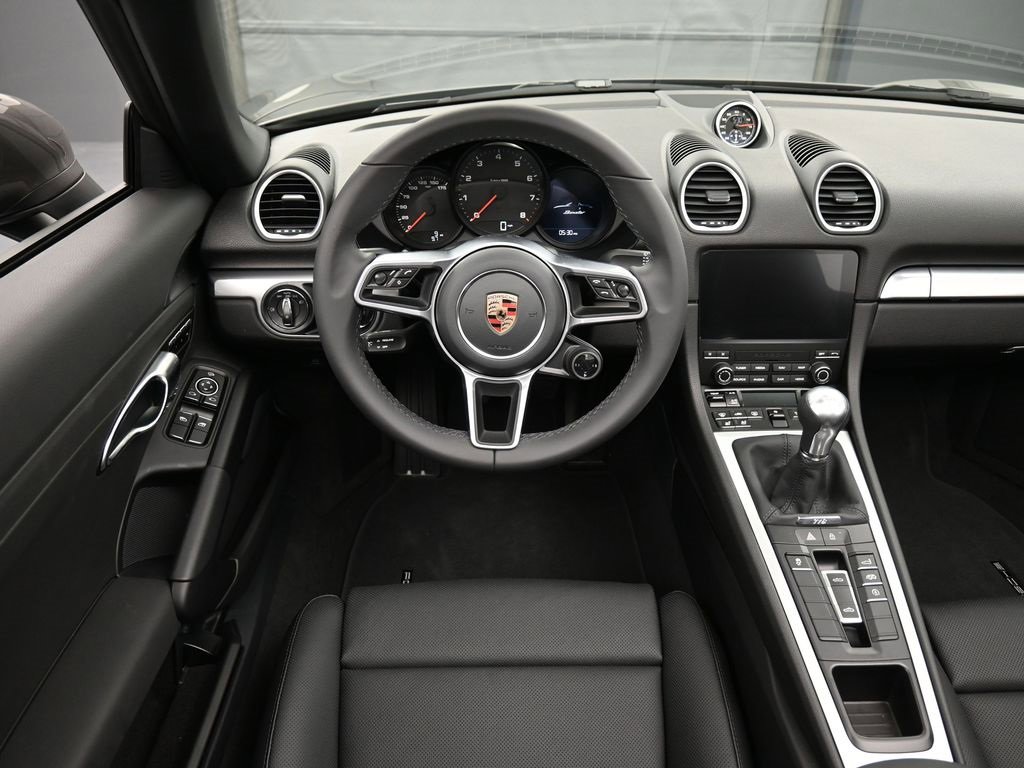 New 2025 Porsche 718 Boxster image 15