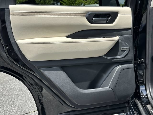 New 2026 Nissan Armada Platinum AWD/4WD image 24