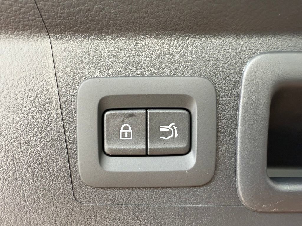 New 2025 MAZDA CX-50 AWD 2.5 S w/ Weather Package image 32