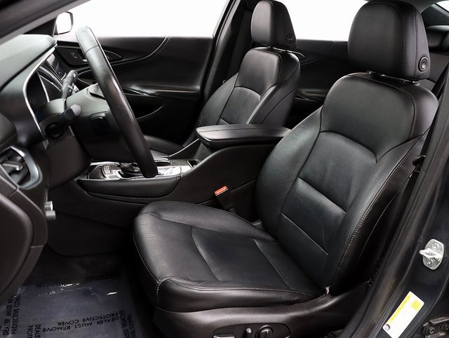 Used 2016 Chevrolet Malibu LT w/ Leather Package image 9