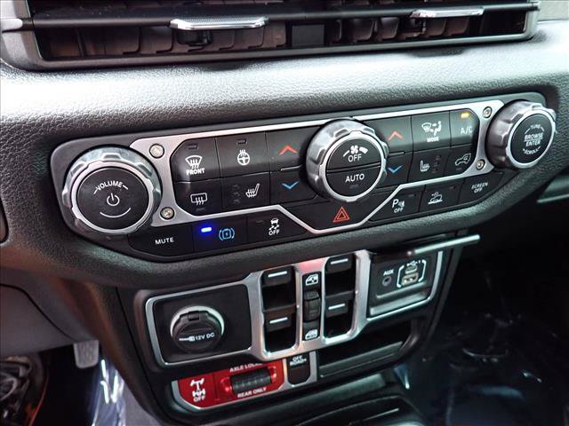 Used 2024 Jeep Wrangler Unlimited AWD/4WD image 17