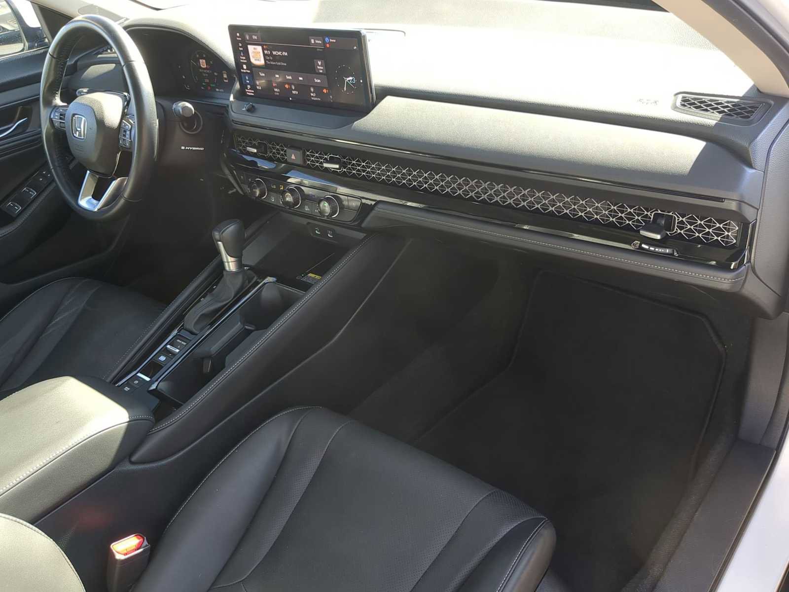 Used 2023 Honda Accord Touring image 29