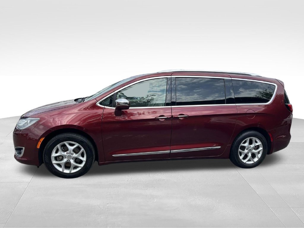Used 2020 Chrysler Pacifica Limited FWD image 8