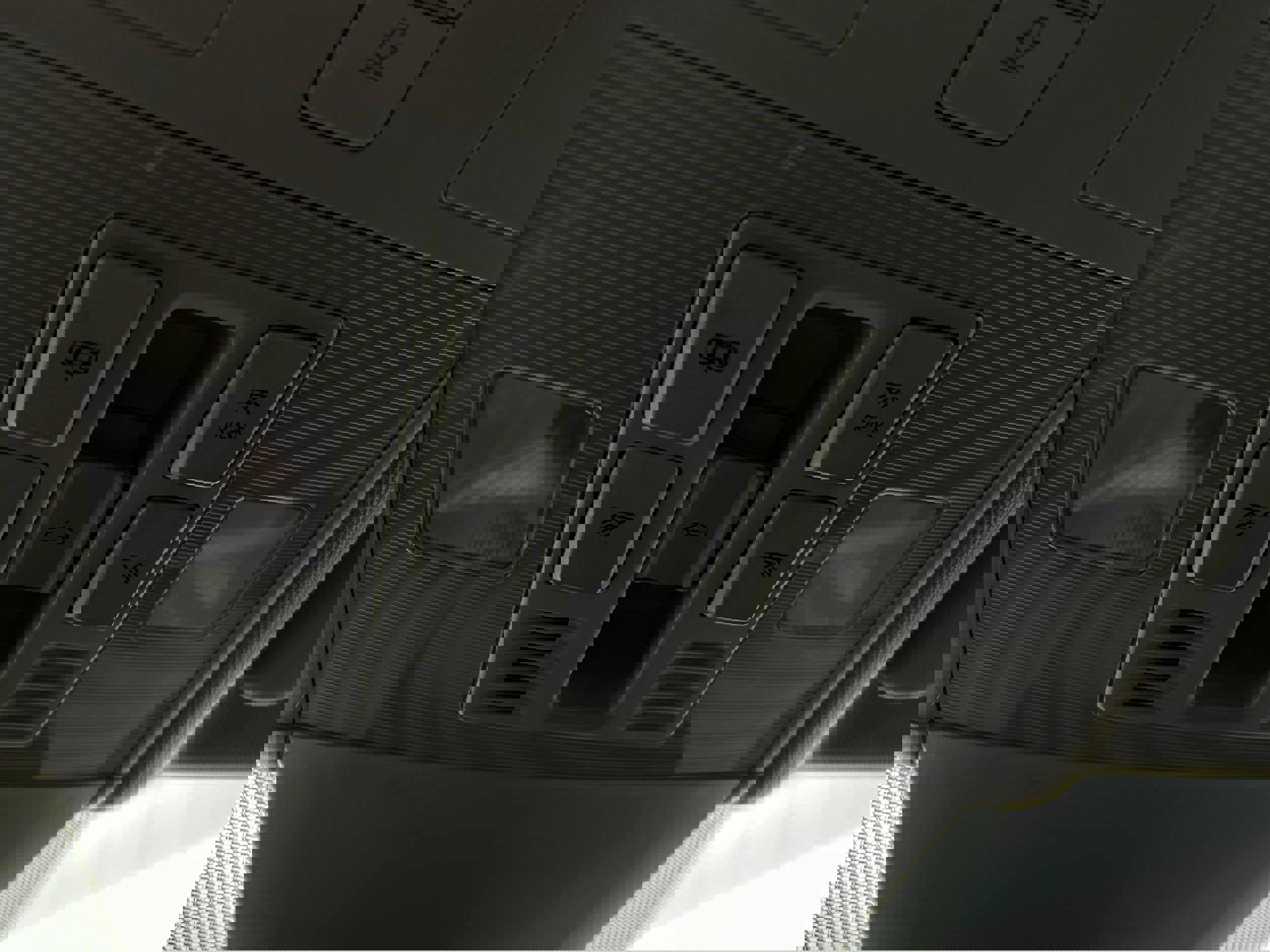 Used 2019 Volkswagen Atlas SEL R-Line image 24