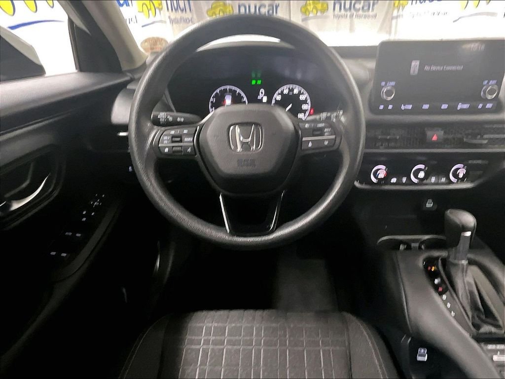 Used 2023 Honda HR-V LX image 17