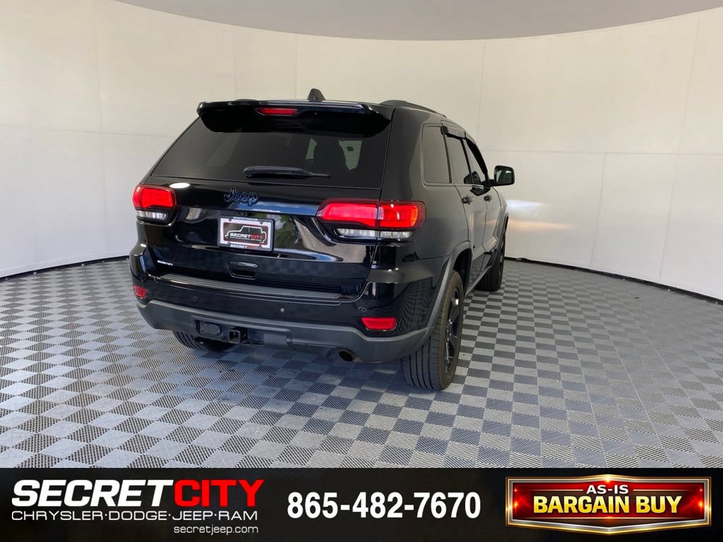 Used 2018 Jeep Grand Cherokee Laredo AWD/4WD image 7